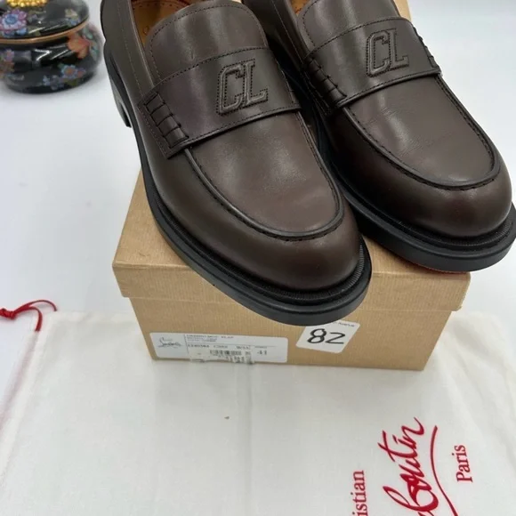 Men’s Christian Louboutin Urbino moc Leather logo Loafers size 41 made in Italy